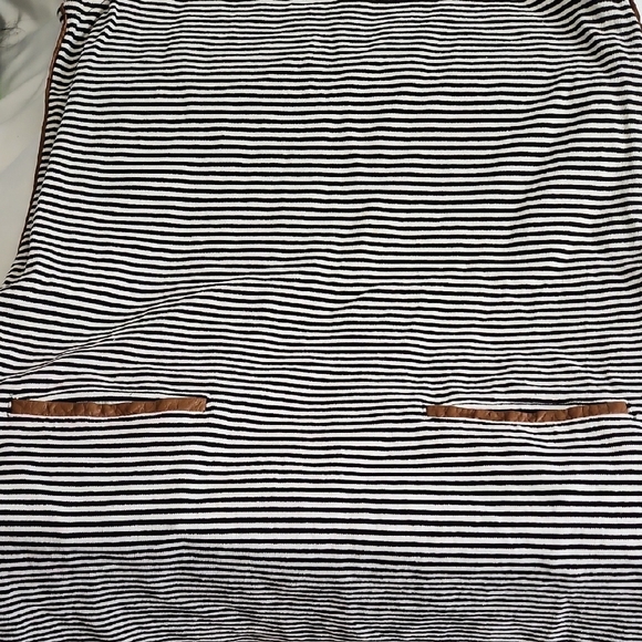 Juicy Couture Striped Midi Dress with Red and Brown Accents - Picture 6 of 8